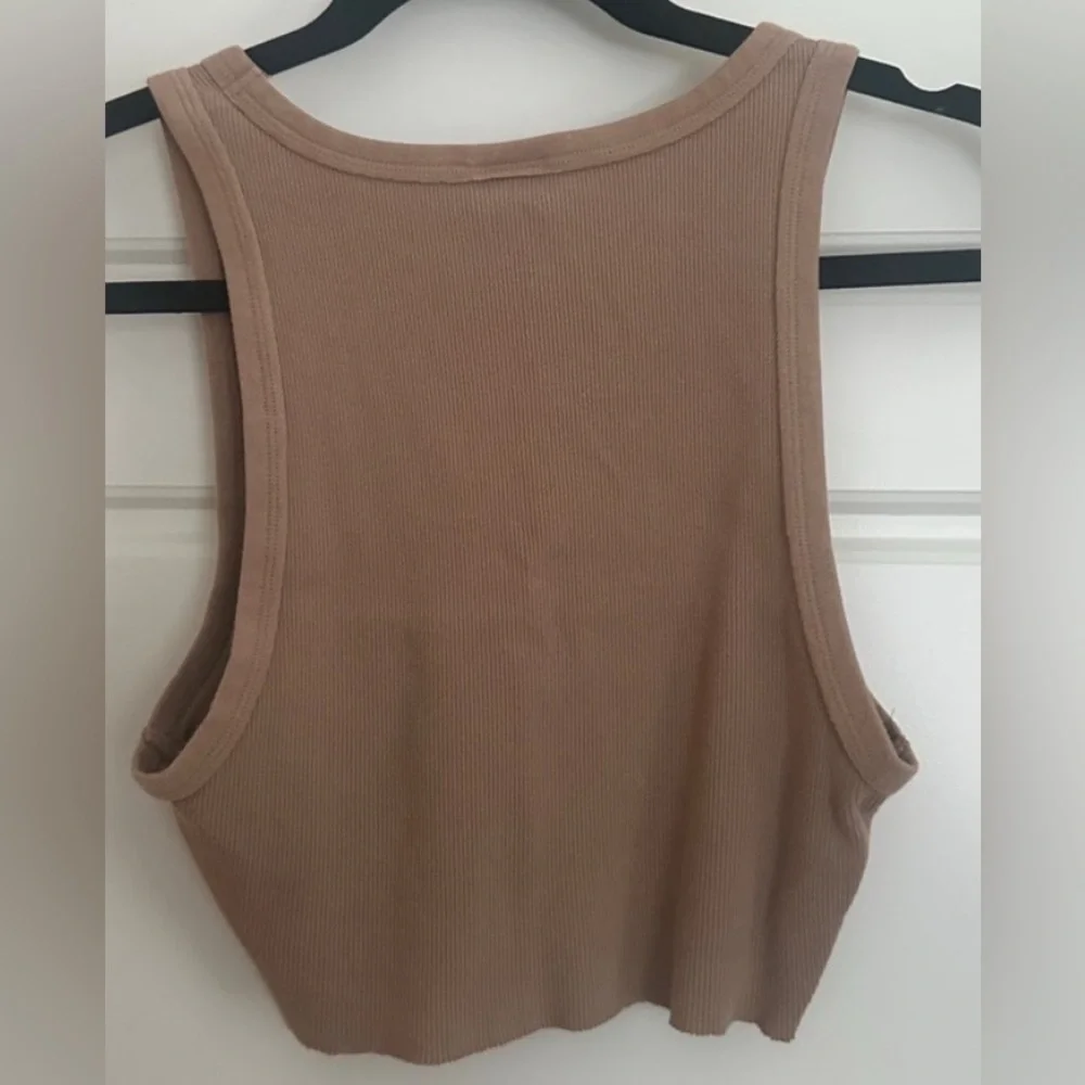 TNA - Odell Tan Ribbed Tank - Picture 2 of 2